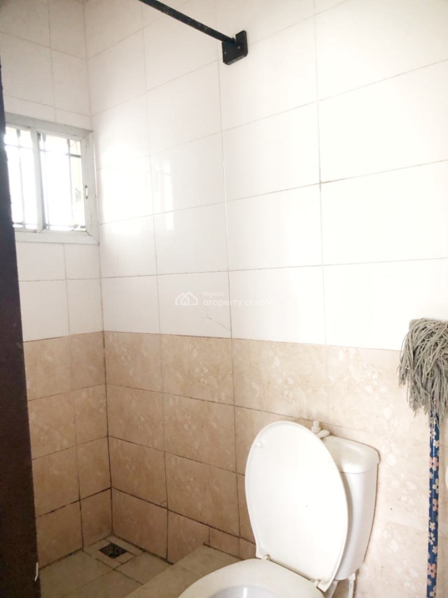 a Well Maintained Spacious 2 Bedroom Flat, Gra Phase 1, Magodo, Lagos, Flat / Apartment for Rent