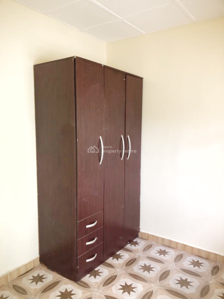 a Well Maintained Spacious 2 Bedroom Flat, Gra Phase 1, Magodo, Lagos, Flat / Apartment for Rent
