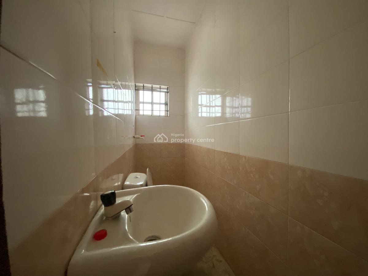 Luxury 2 Bedroom Flat, Gra Phase 1, Magodo, Lagos, Flat / Apartment for Rent