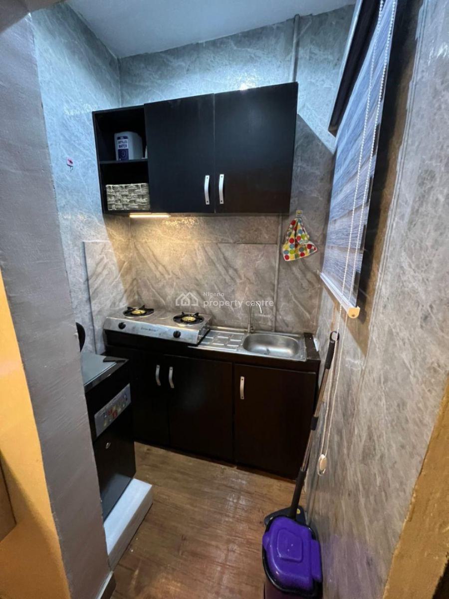 a Studio Apartment, Shomolu Lagos, Shomolu, Lagos, Self Contain (single Rooms) Short Let