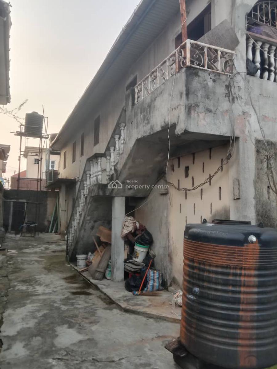 Renovatable Blocks of Flat in a Good Location, Addo - Badore Road, Badore, Ajah, Lagos, Block of Flats for Sale