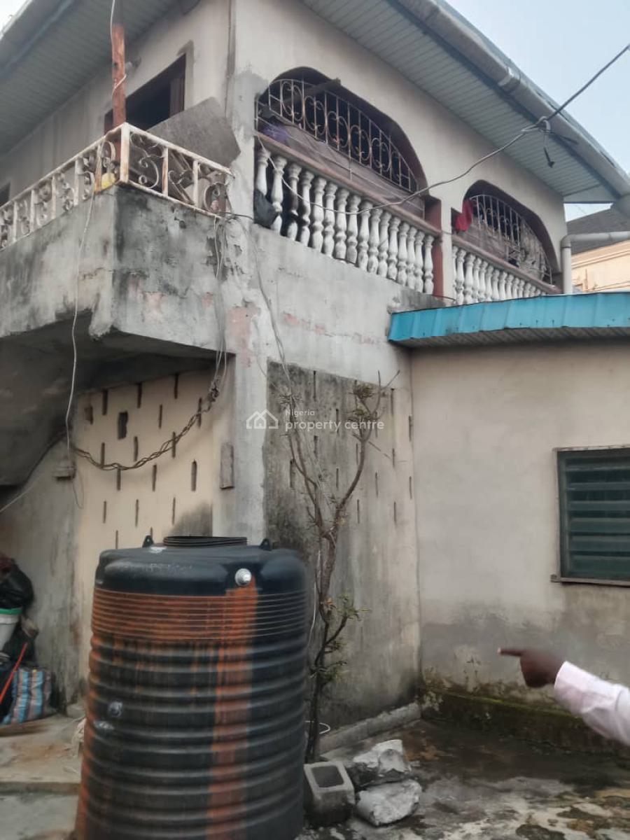 Renovatable Blocks of Flat in a Good Location, Addo - Badore Road, Badore, Ajah, Lagos, Block of Flats for Sale