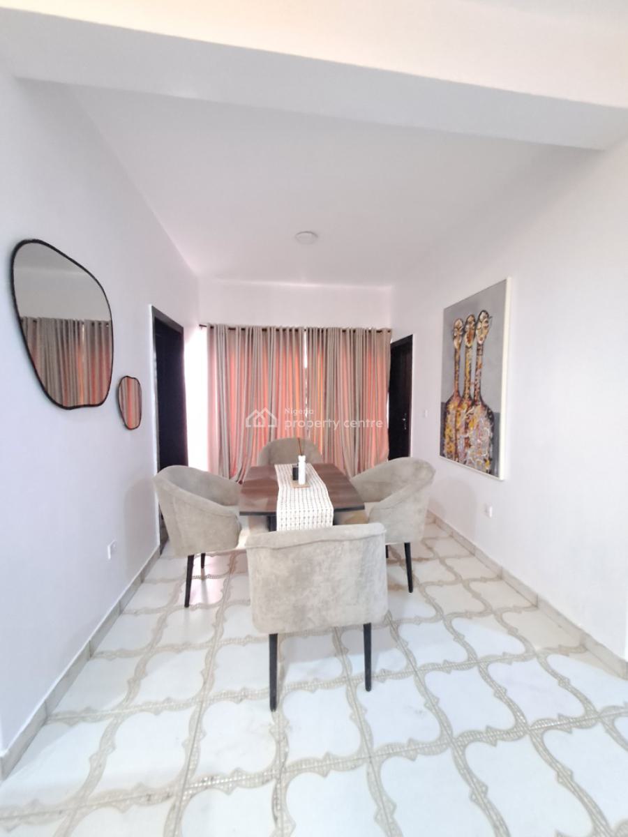 Luxurious 3 Bedroom Apartment in a Serene Neighbourhood, Ologolo, Lekki, Lagos, Flat / Apartment Short Let