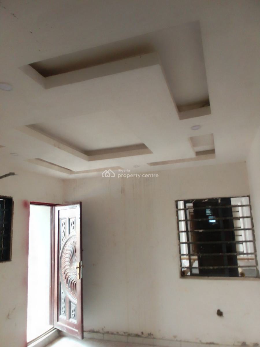 Superbly Built Miniflat with Car Park, Alara Street Off Commercial Avenue, Sabo, Yaba, Lagos, Mini Flat (room and Parlour) for Rent