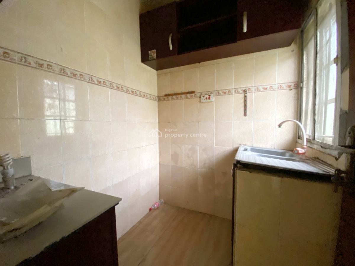 Luxury Well Maintained 2 Bedroom Apartment, Gra Phase 1, Magodo, Lagos, Flat / Apartment for Rent
