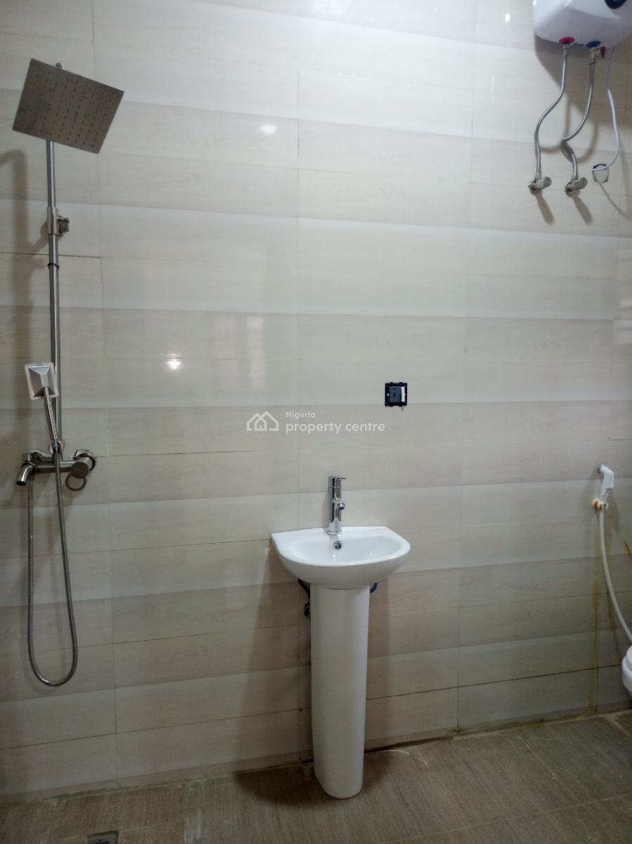 Luxury 3 Bedroom Block of Flats, Gilmore, Jahi, Abuja, Flat / Apartment for Rent