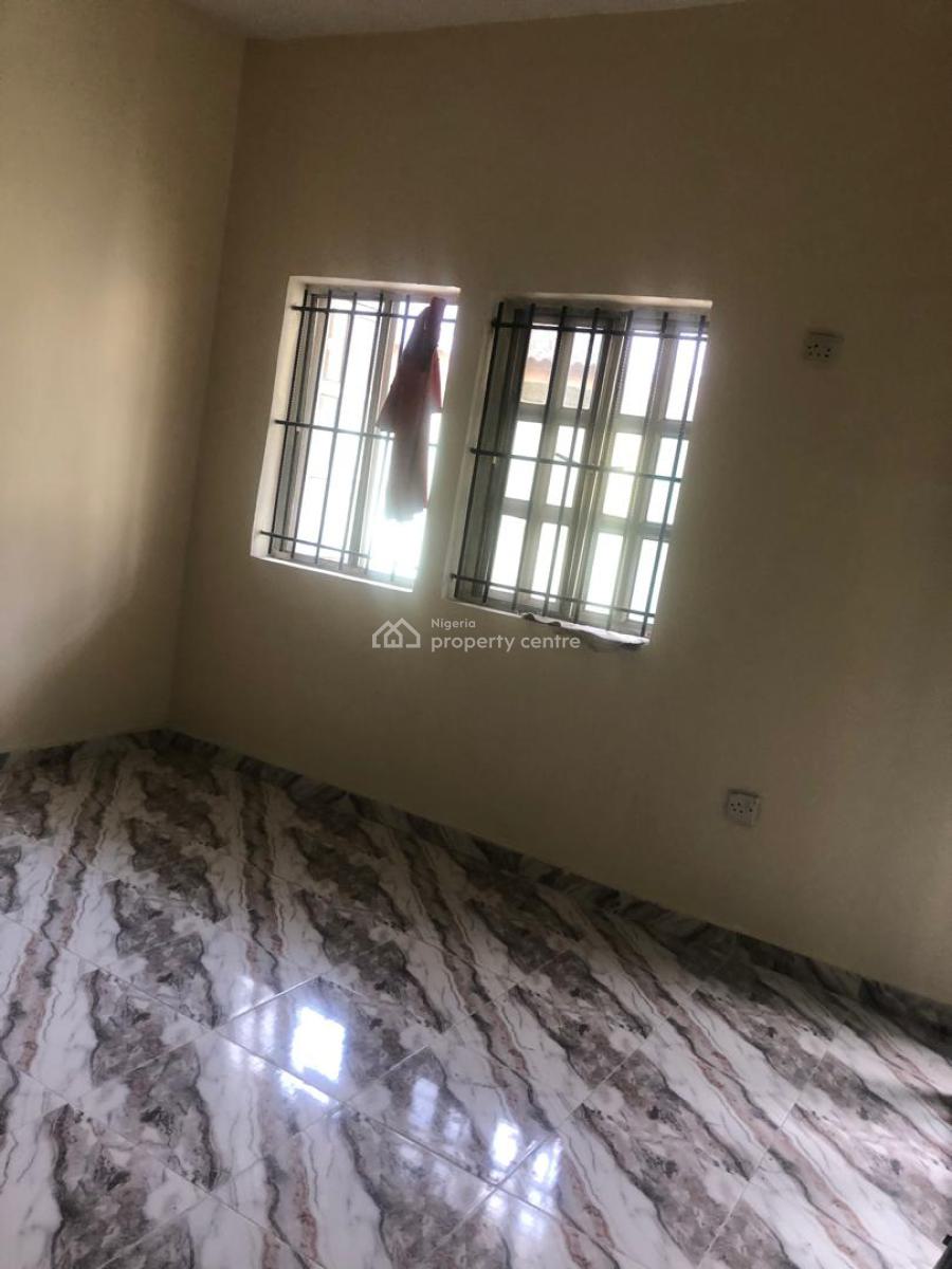 Four Bedroom Flat @ Magòdo Gra Phase One  5.5 M, Gra Phase 1, Magodo, Lagos, Flat / Apartment for Rent