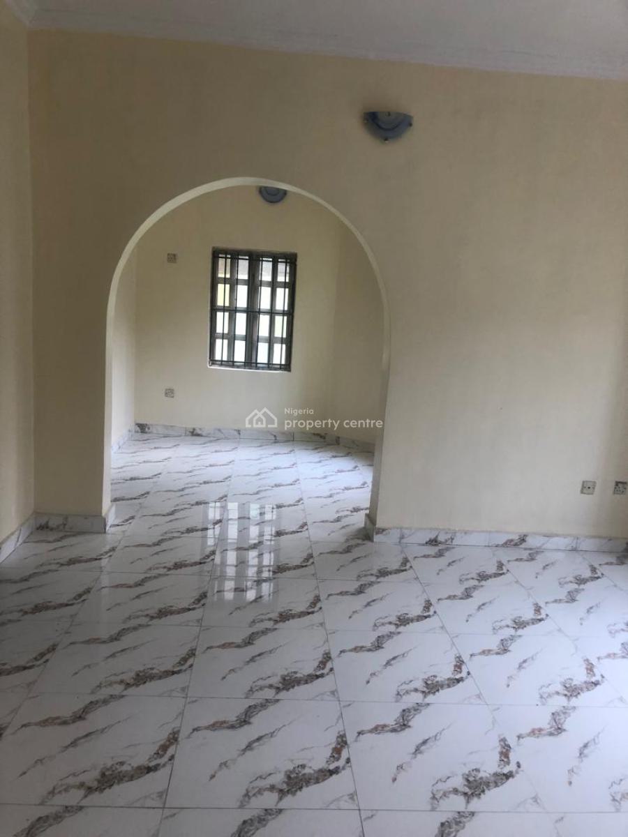 Four Bedroom Flat @ Magòdo Gra Phase One  5.5 M, Gra Phase 1, Magodo, Lagos, Flat / Apartment for Rent