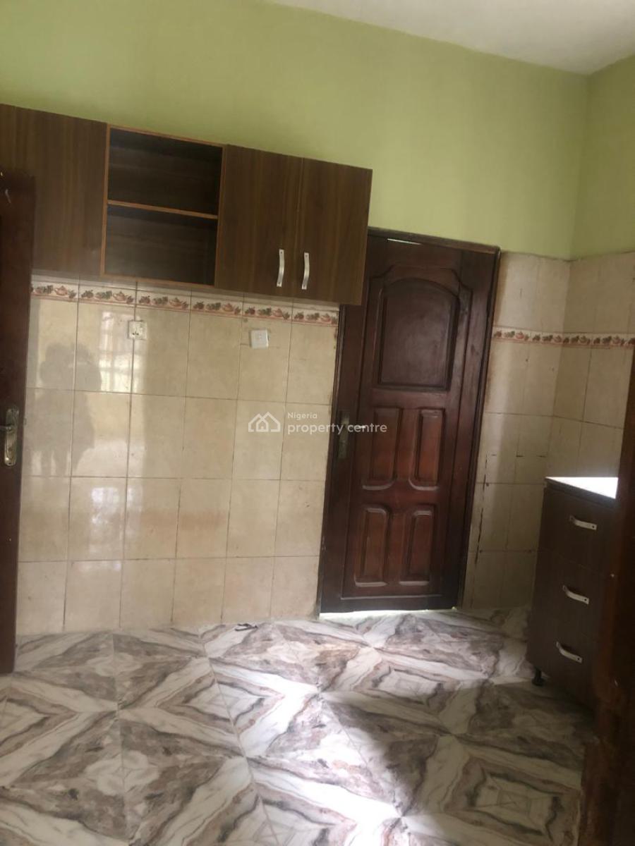 Four Bedroom Flat @ Magòdo Gra Phase One  5.5 M, Gra Phase 1, Magodo, Lagos, Flat / Apartment for Rent