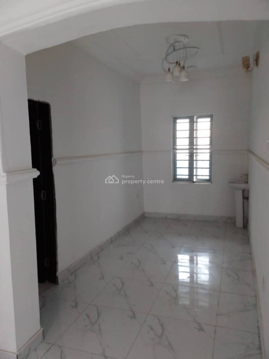 Massively New 3bedrooms Flat Upstairs, Greenwood Estate Opposite Corona School, Sangotedo, Ajah, Lagos, Flat / Apartment for Rent