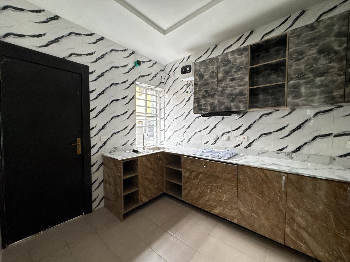 4 Bedroom Terrace Duplex + Bq, Mobil Rd., Ajah, Lagos, Terraced Duplex for Sale
