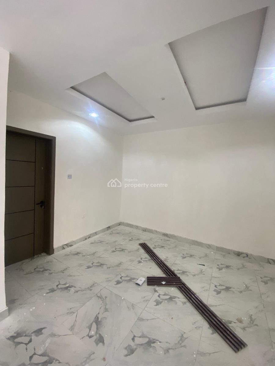 Luxury 2bedroom and Parlour, Ogombo Road, Ogombo, Ajah, Lagos, Flat / Apartment for Rent