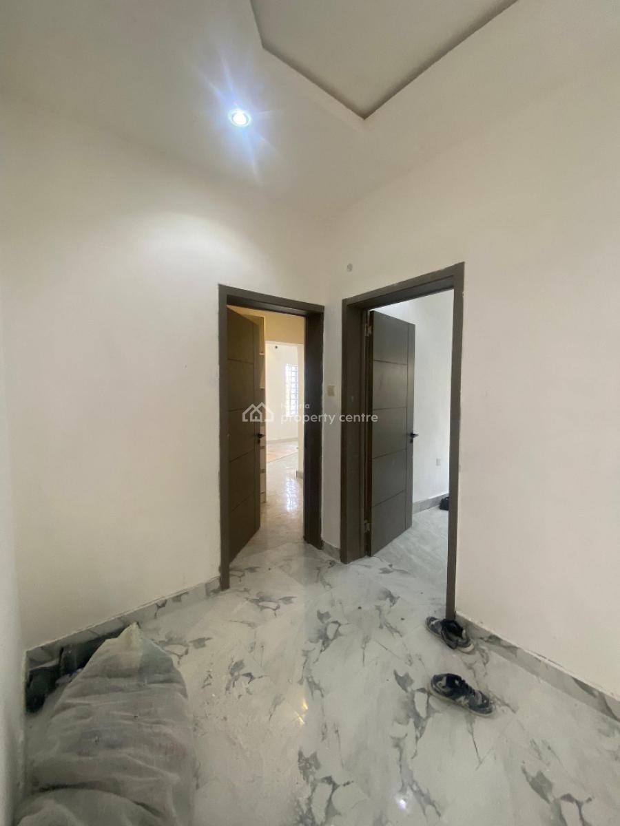 Luxury 2bedroom and Parlour, Ogombo Road, Ogombo, Ajah, Lagos, Flat / Apartment for Rent