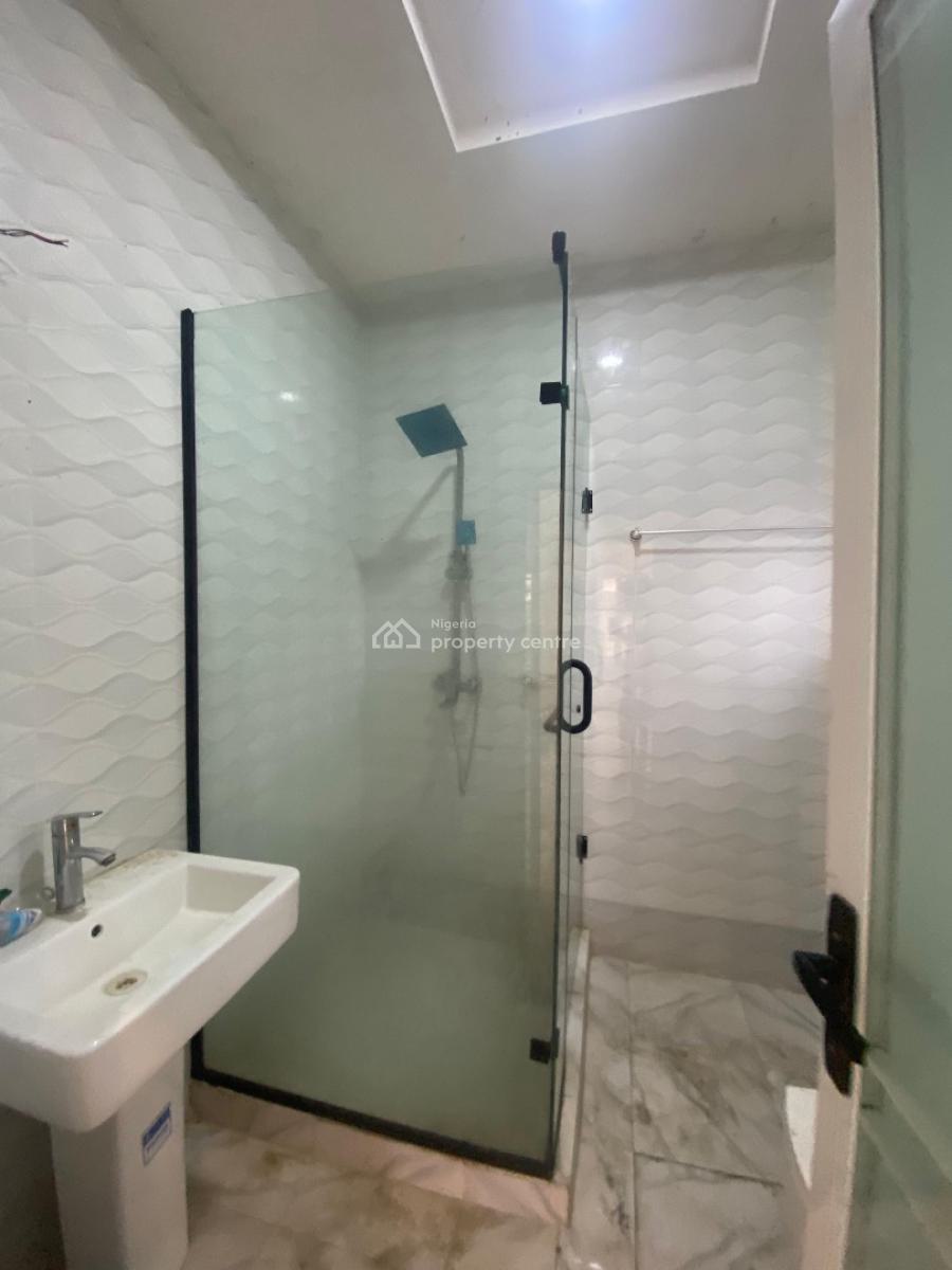 Luxury 2bedroom and Parlour, Ogombo Road, Ogombo, Ajah, Lagos, Flat / Apartment for Rent
