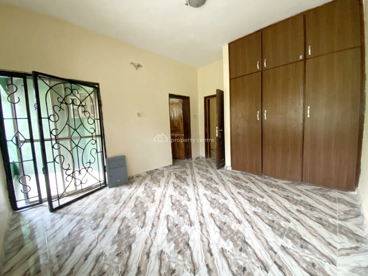 Luxury and Well Maintained 4 Bedroom Apartment, Gra Phase 1, Magodo, Lagos, Flat / Apartment for Rent