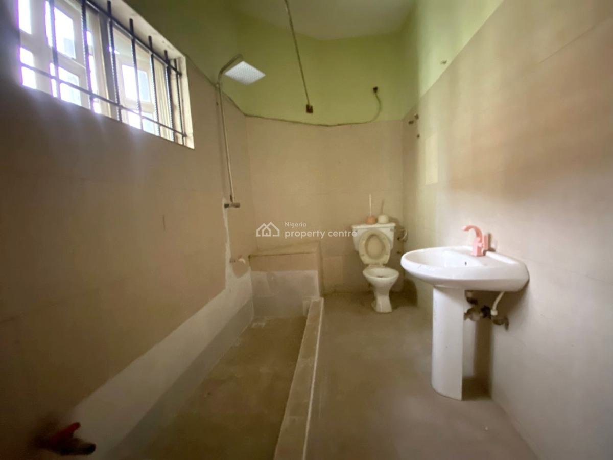 Luxury and Well Maintained 4 Bedroom Apartment, Gra Phase 1, Magodo, Lagos, Flat / Apartment for Rent