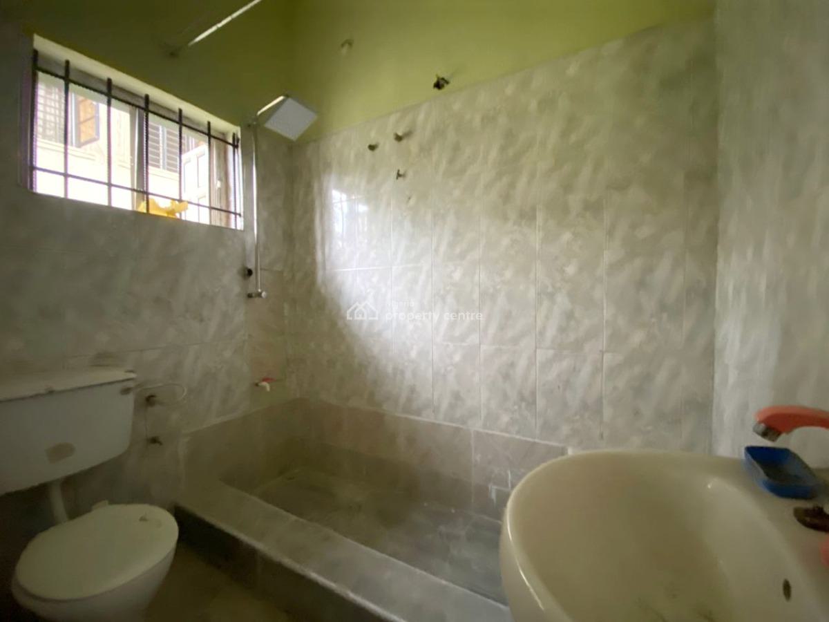 Luxury and Well Maintained 4 Bedroom Apartment, Gra Phase 1, Magodo, Lagos, Flat / Apartment for Rent