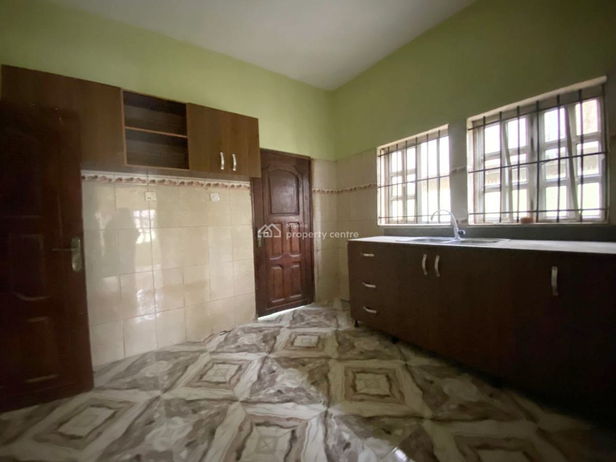 Luxury and Well Maintained 4 Bedroom Apartment, Gra Phase 1, Magodo, Lagos, Flat / Apartment for Rent