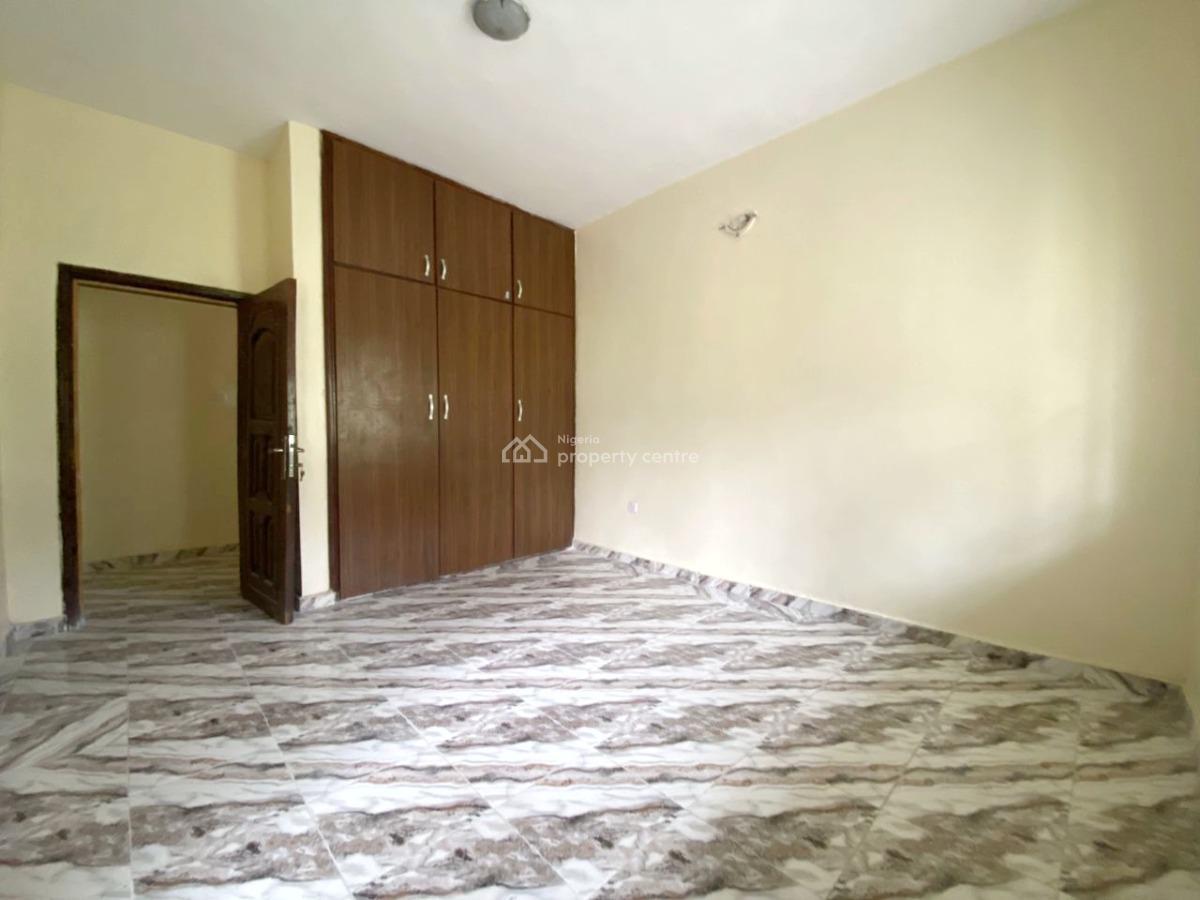 Luxury and Well Maintained 4 Bedroom Apartment, Gra Phase 1, Magodo, Lagos, Flat / Apartment for Rent