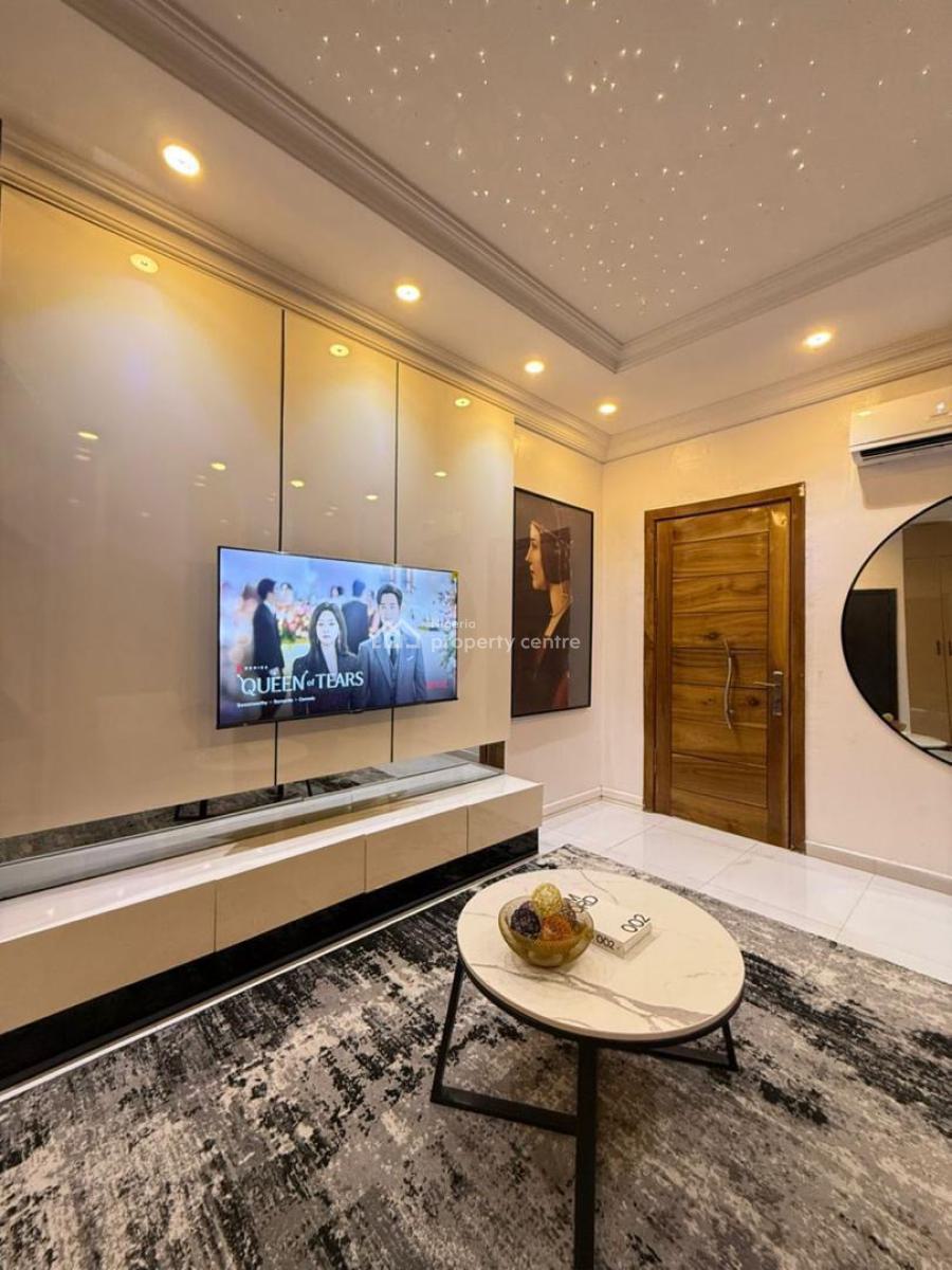 Beautiful 1bed Apartment with a Bathtub &tastefuly Furnished, Osapa London ,lekki ,lagos ,nigeria, Osapa, Lekki, Lagos, Mini Flat (room and Parlour) Short Let