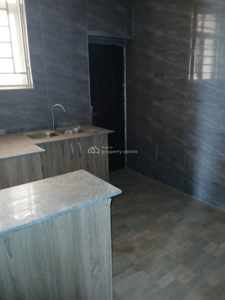 Sweet 2bedroom Block of Flat, Dantata Estate Off 3rd Avenue, Gwarinpa, Abuja, Flat / Apartment for Rent