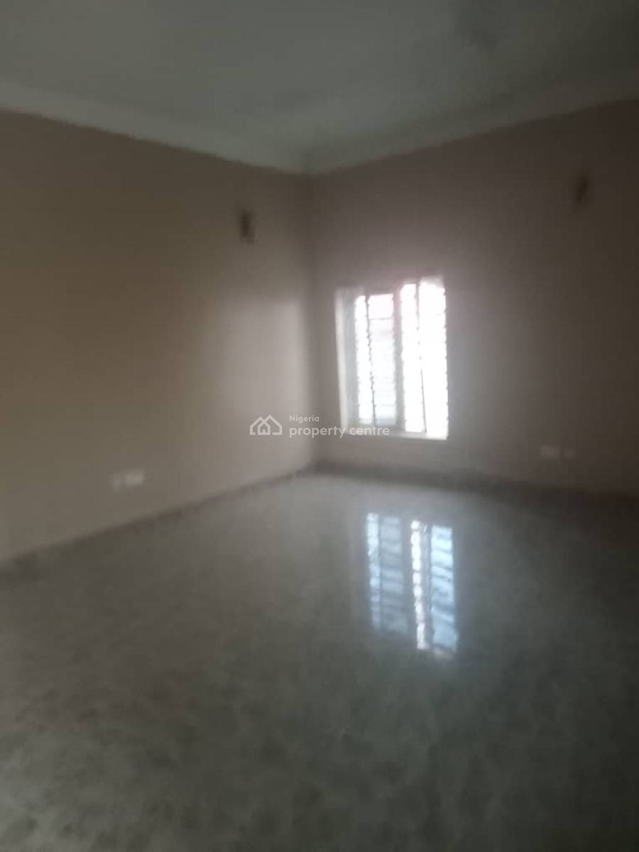 The Is Fully Detached 4 Bedroom  Bungalow with  2 Bq, Lugbe, Lugbe District, Abuja, Detached Bungalow for Sale