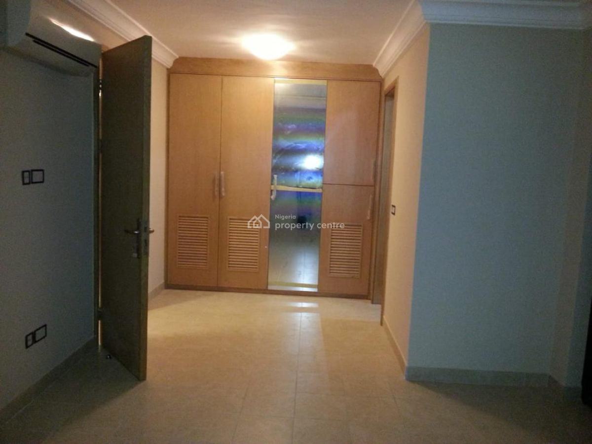 Clean 4bedroom Flat with Bq ,swimming Pool and Gym, Ikoyi, Lagos, Flat / Apartment for Rent