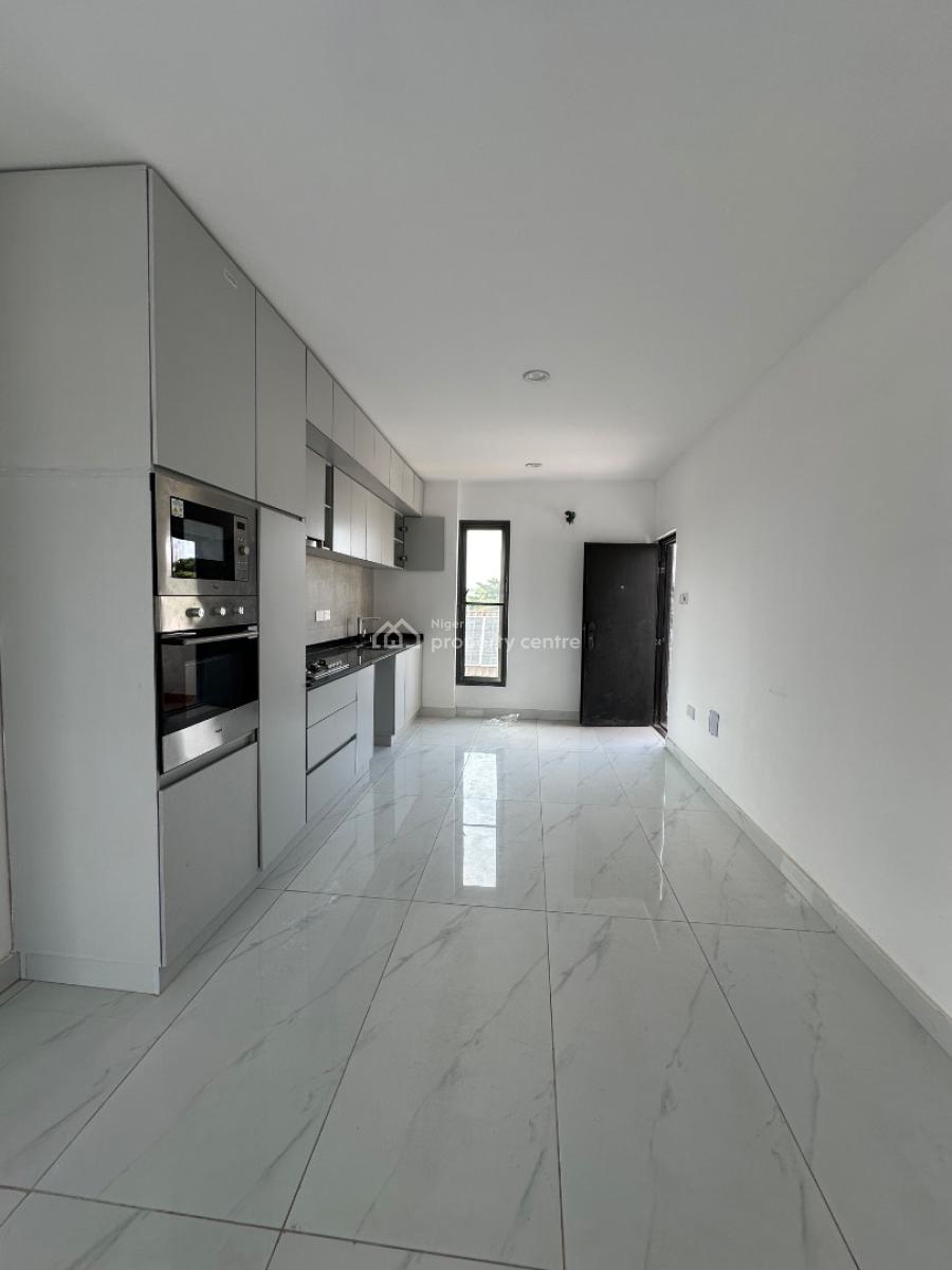 High-end 3 Bedroom, Lekki Phase 1, Lekki, Lagos, Flat / Apartment for Rent