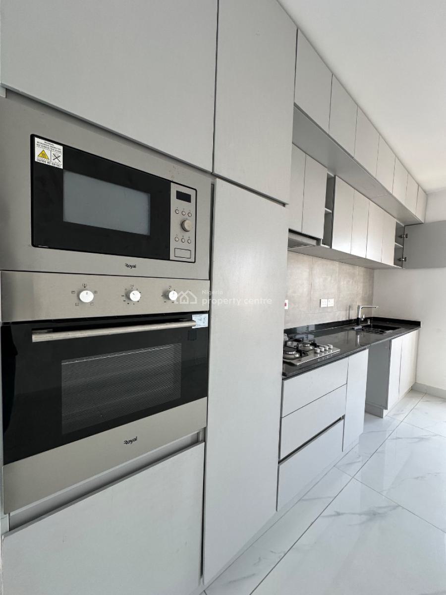High-end 3 Bedroom, Lekki Phase 1, Lekki, Lagos, Flat / Apartment for Rent