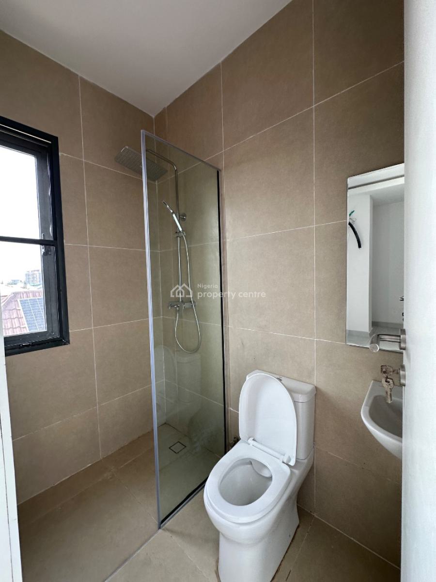 High-end 3 Bedroom, Lekki Phase 1, Lekki, Lagos, Flat / Apartment for Rent