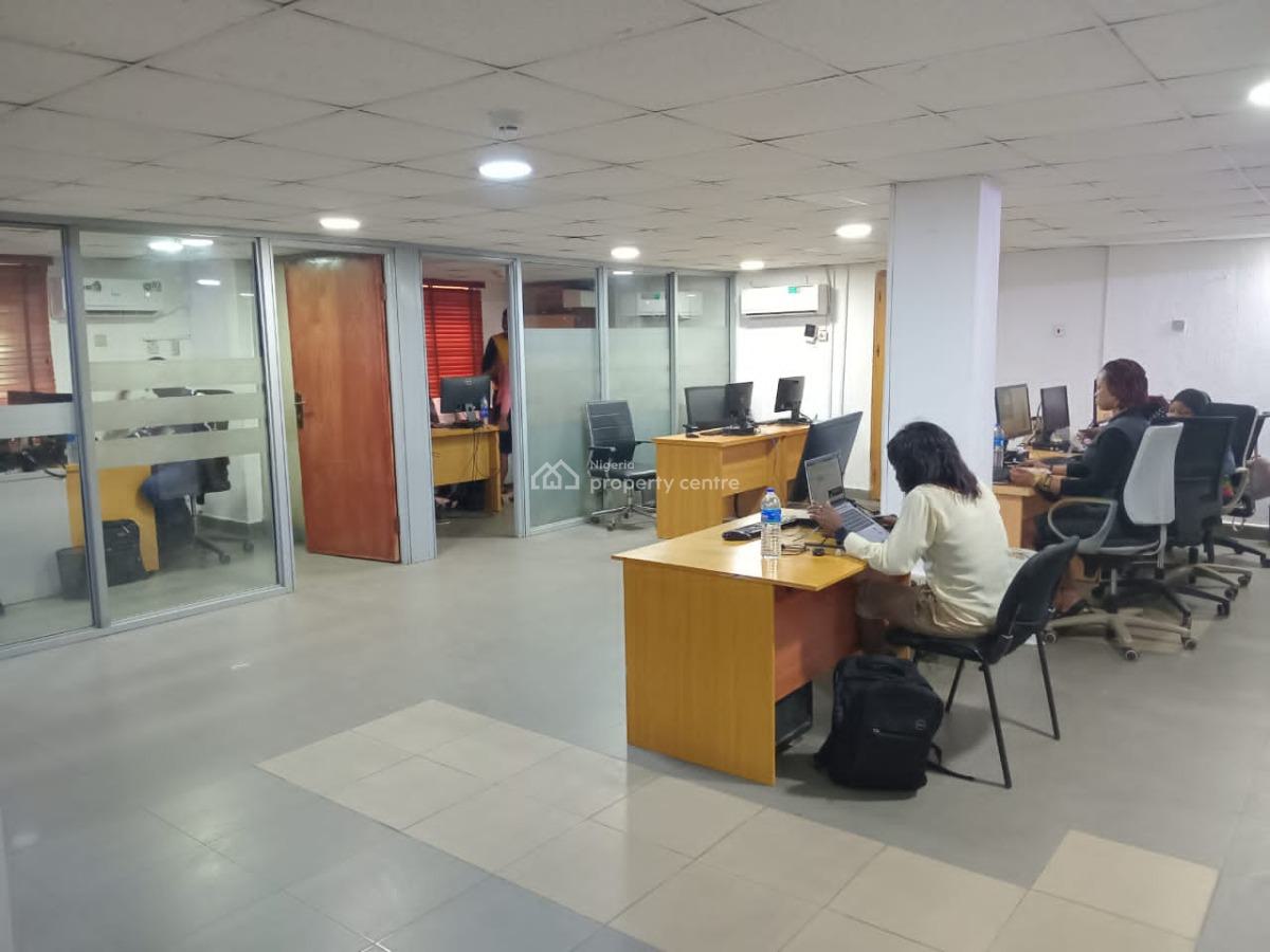 Commercial Property with 4 Floors, Ikorodu Road By Benson Bus Stop, Ikorodu, Lagos, Commercial Property for Sale