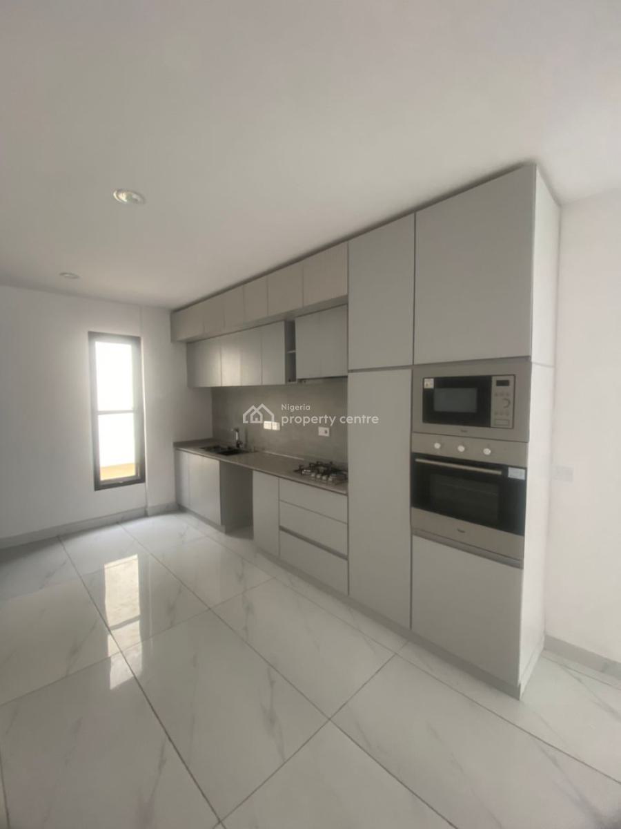 3 Bedroom Apartment with Boys Quarters and Elevator, Lekki, Lekki Phase 1, Lekki, Lagos, Flat / Apartment for Rent