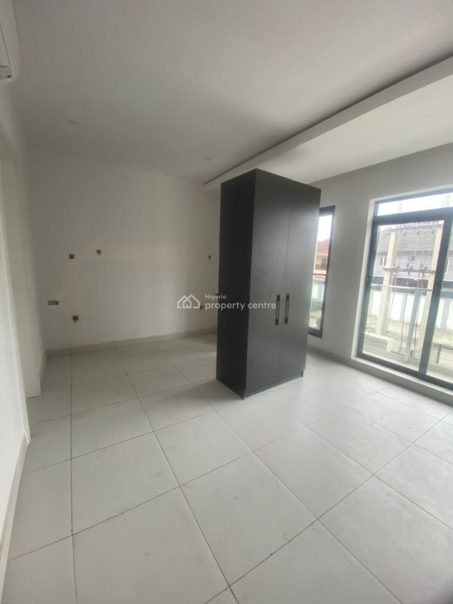 3 Bedroom Apartment with Boys Quarters and Elevator, Lekki, Lekki Phase 1, Lekki, Lagos, Flat / Apartment for Rent