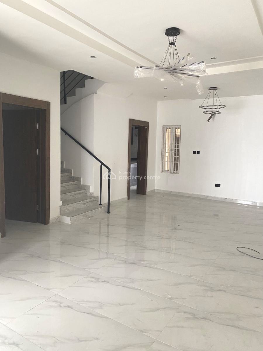 Well Built with Awesome Recreational Facilities and Great Titles, Well Secured Estate, Olokonla, Ajah, Lagos, Terraced Duplex for Sale