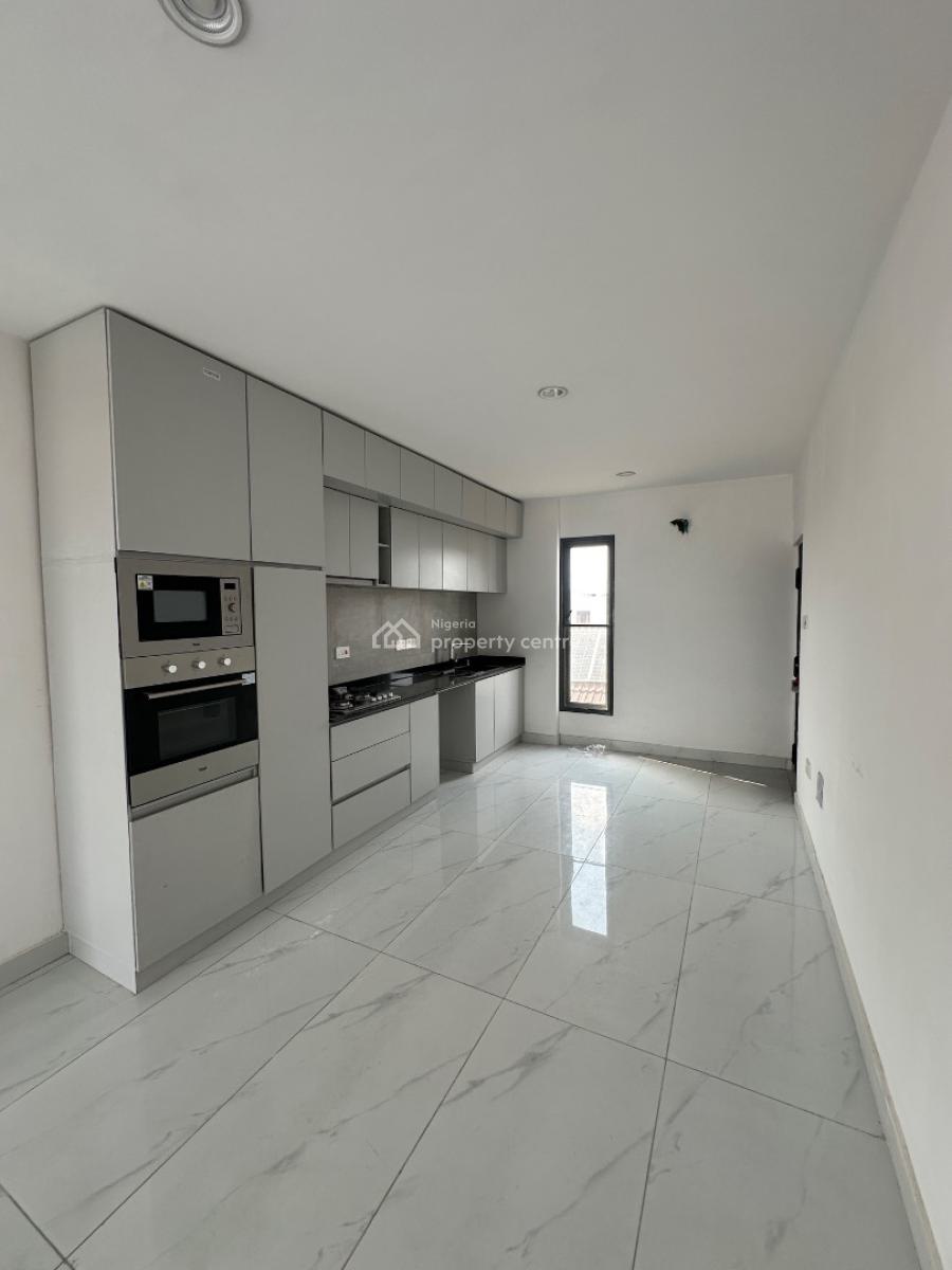 3bedroom Apartment, Lekki Phase 1, Lekki, Lagos, Flat / Apartment for Rent