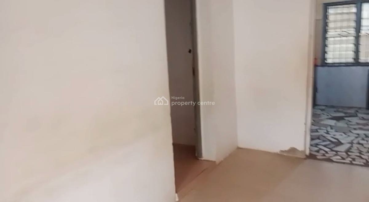 Lovely 2 Bedroom Apartment, Off Jonathan Coker Road, New Oko-oba, Agege, Lagos, Flat / Apartment for Rent