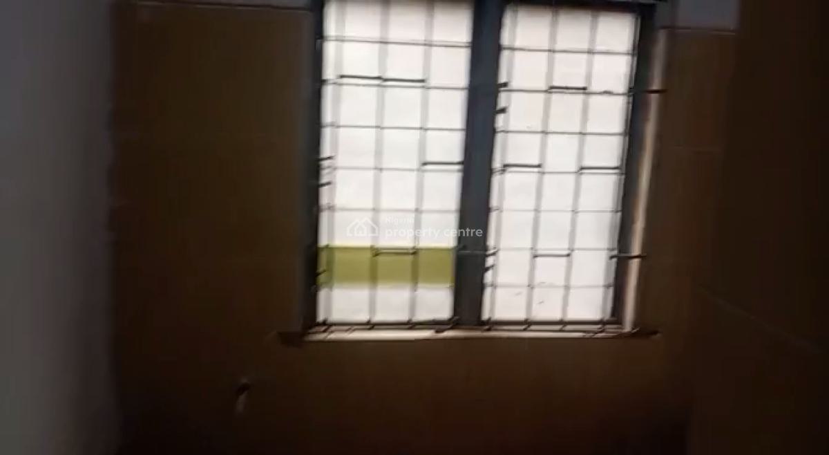 Lovely 2 Bedroom Apartment, Off Jonathan Coker Road, New Oko-oba, Agege, Lagos, Flat / Apartment for Rent