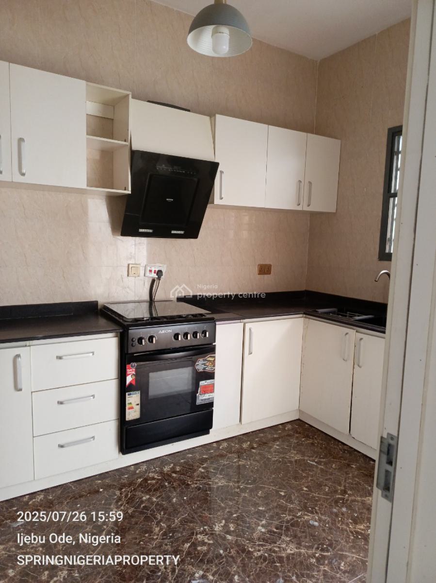 Luxury 2bedroom Flat with Only 5tenant, Before Blenco Supermarket, Sangotedo, Ajah, Lagos, Flat / Apartment for Rent
