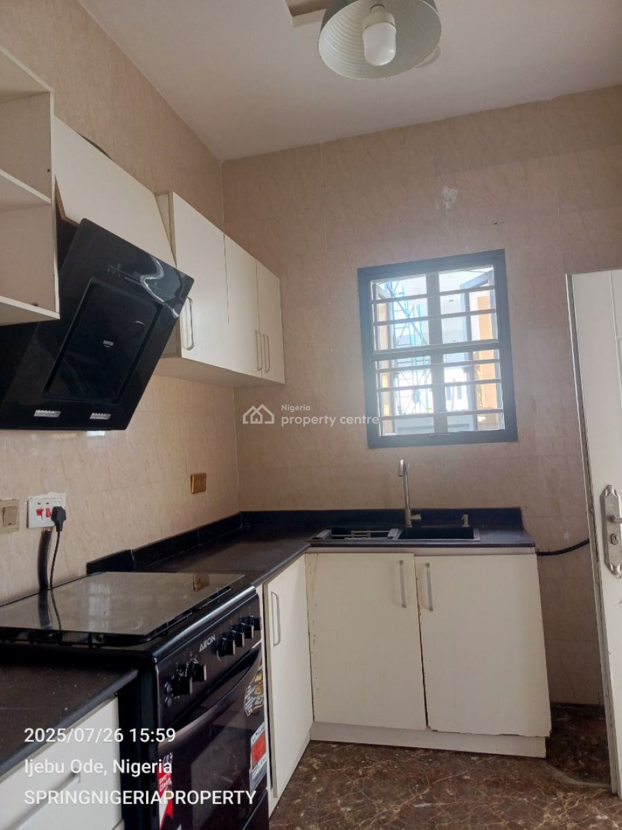 Luxury 2bedroom Flat with Only 5tenant, Before Blenco Supermarket, Sangotedo, Ajah, Lagos, Flat / Apartment for Rent