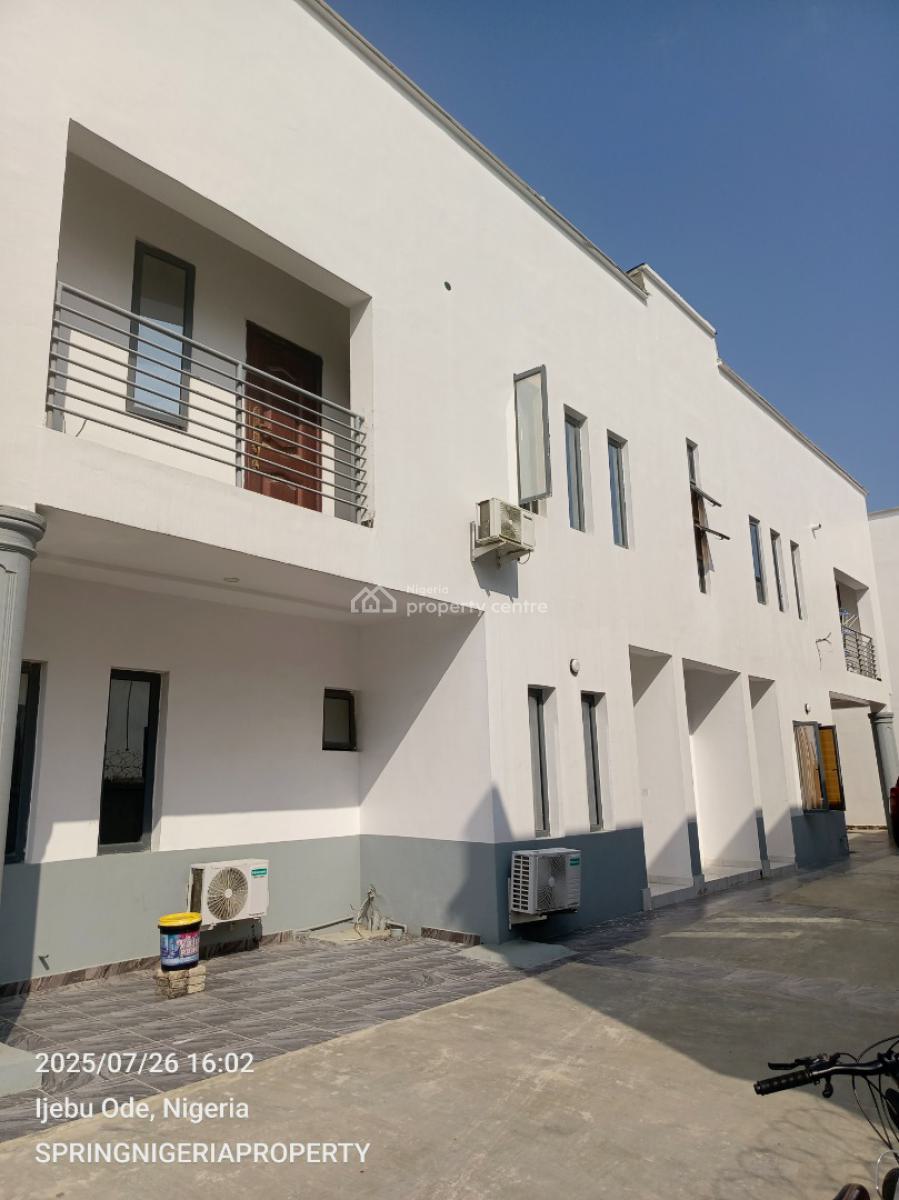 Luxury 2bedroom Flat with Only 5tenant, Before Blenco Supermarket, Sangotedo, Ajah, Lagos, Flat / Apartment for Rent