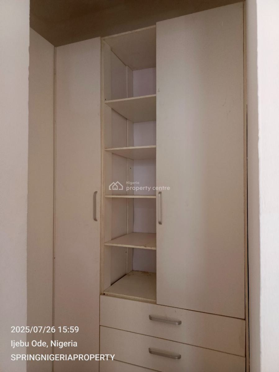 Luxury 2bedroom Flat with Only 5tenant, Before Blenco Supermarket, Sangotedo, Ajah, Lagos, Flat / Apartment for Rent