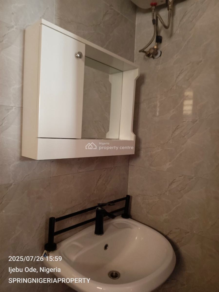 Luxury 2bedroom Flat with Only 5tenant, Before Blenco Supermarket, Sangotedo, Ajah, Lagos, Flat / Apartment for Rent