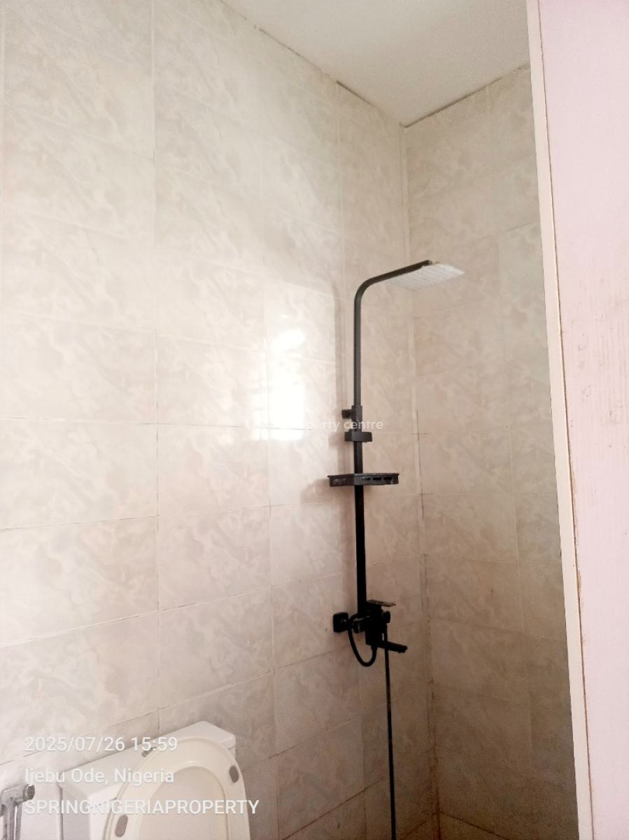 Luxury 2bedroom Flat with Only 5tenant, Before Blenco Supermarket, Sangotedo, Ajah, Lagos, Flat / Apartment for Rent