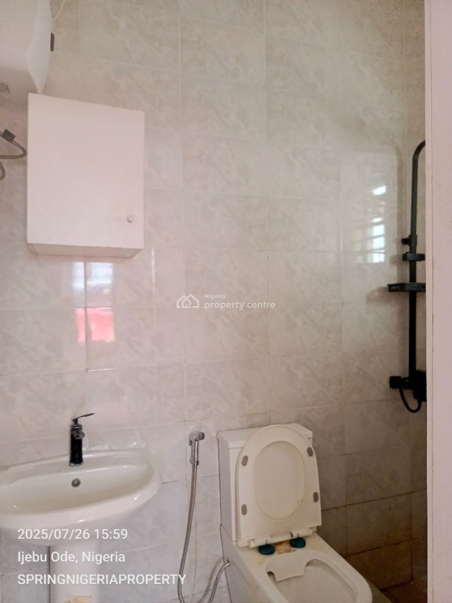Luxury 2bedroom Flat with Only 5tenant, Before Blenco Supermarket, Sangotedo, Ajah, Lagos, Flat / Apartment for Rent