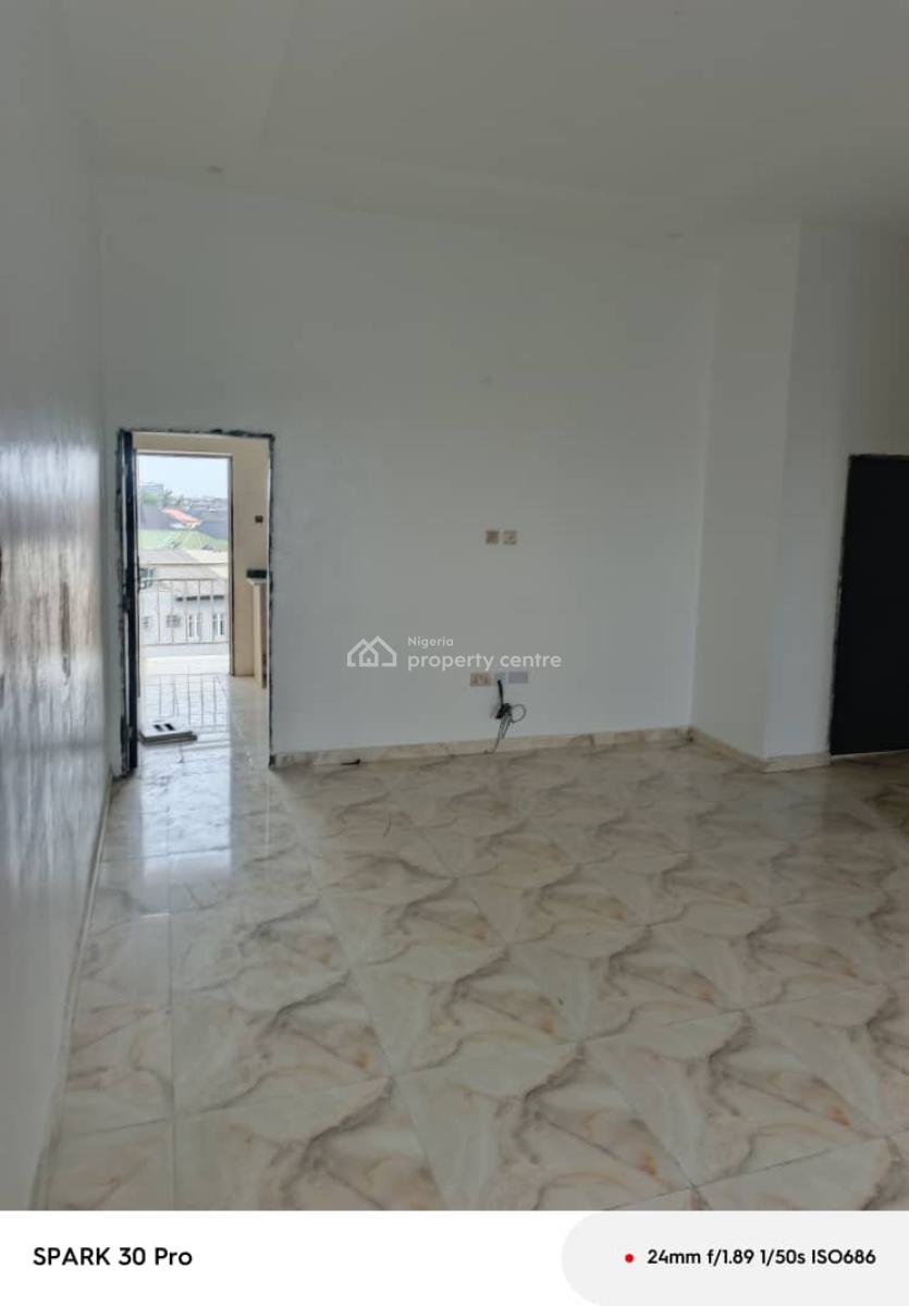 Brand New 2 Bedroom Fully Serviced Flat, Osapa, Lekki, Lagos, Flat / Apartment for Rent