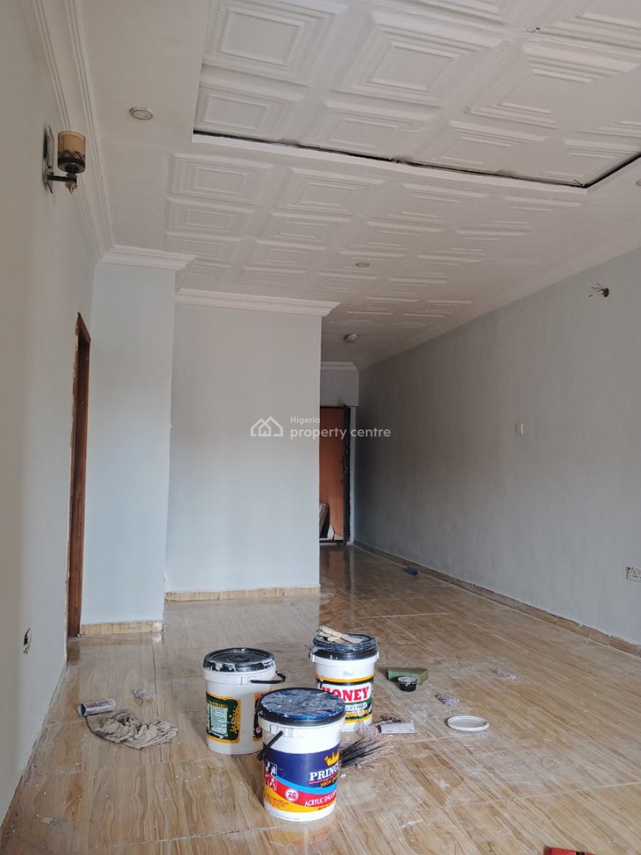a Neatly Used Two Bedroom Available in a Serene Area, Alagomeji, Alagomeji, Yaba, Lagos, Flat / Apartment for Rent