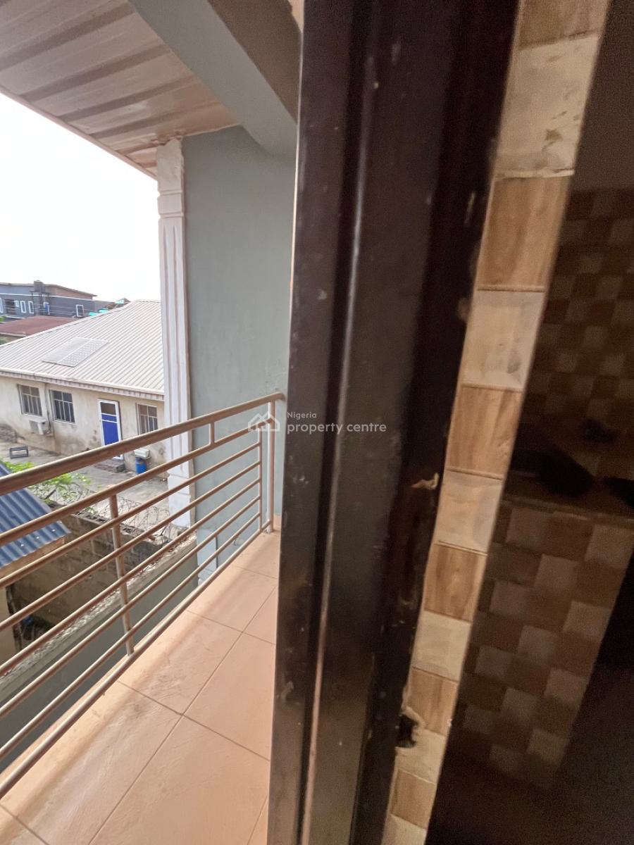 2 Bedroom Apartment Upstairs in Makogi Magboro, Magboro Makogi Victory Estate, Magboro, Ogun, Flat / Apartment for Rent