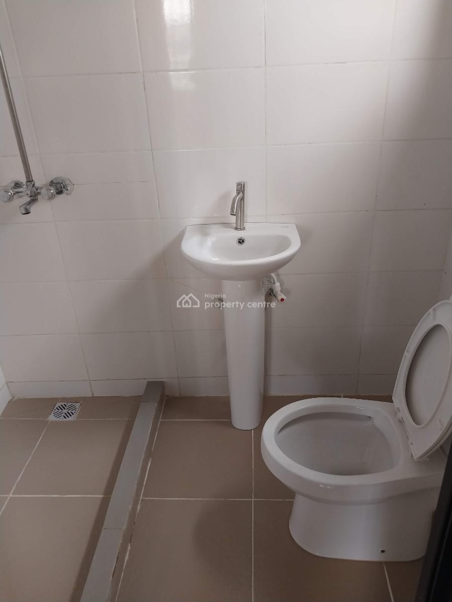 a Lovely Spacious Ground Floor Roomself Contain, Pako Busstop, Akoka, Yaba, Lagos, Self Contain (single Rooms) for Rent