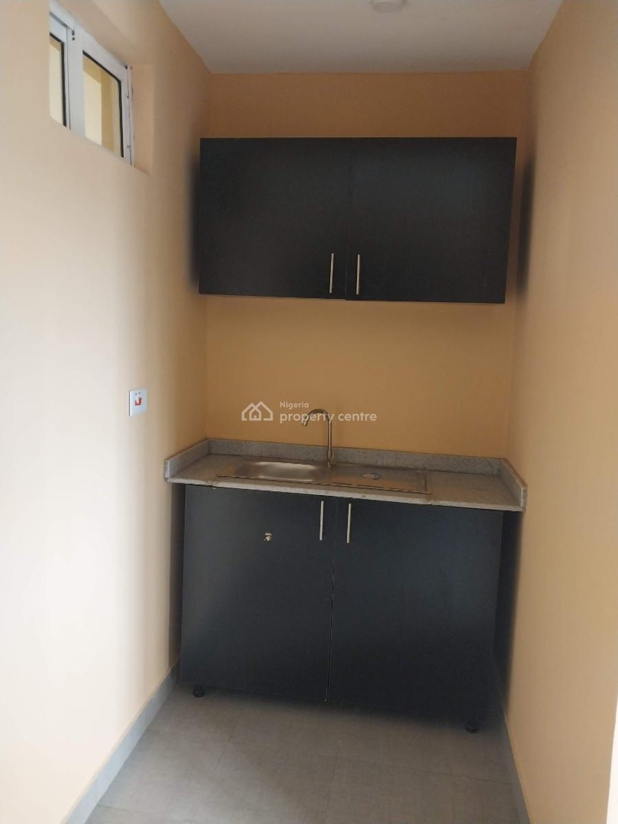 a Lovely Spacious Ground Floor Roomself Contain, Pako Busstop, Akoka, Yaba, Lagos, Self Contain (single Rooms) for Rent