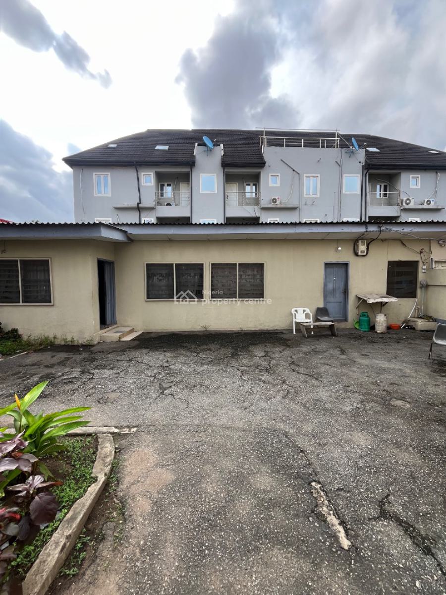 3 Bedroom Bungalow Self Compound Available in Ikeja Commercial Or Res, Ikeja, Lagos, Office Space for Rent